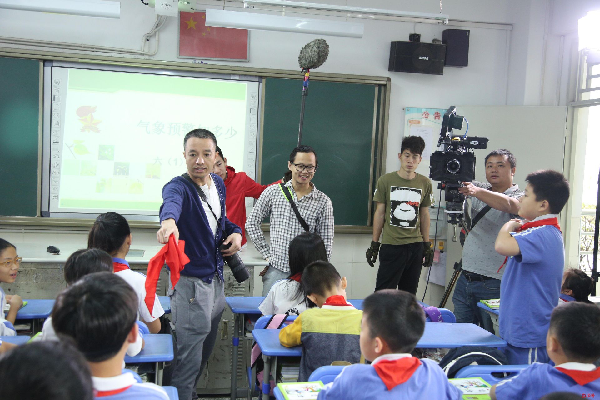 校长陈远辉表示"盛平小学接下来会在原有的微电影特色方面再做精做细