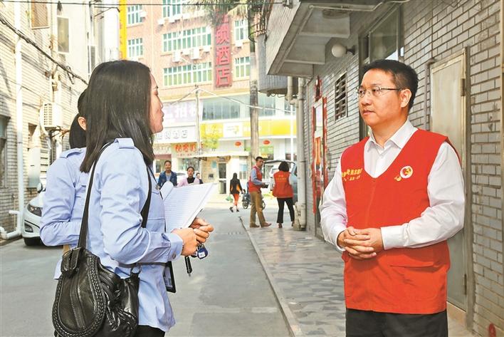 躬耕基层实干攻坚记龙岗区坪地街道党工委书记曾宪旺