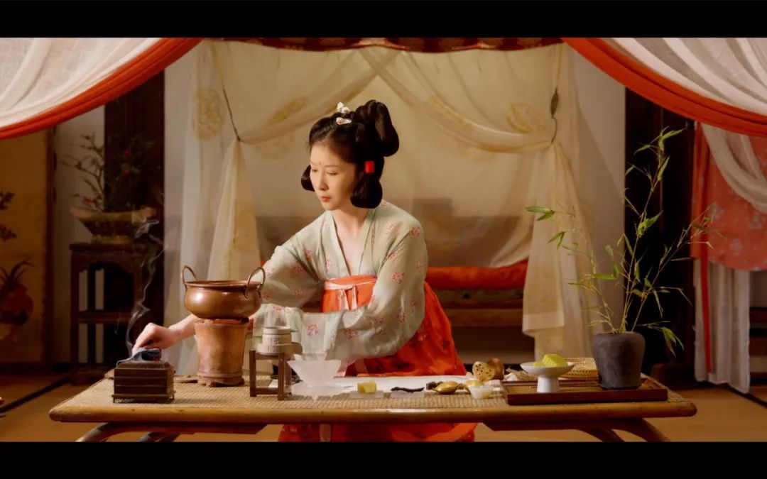 古代女子如何化妆上海姑娘复原2000年前的妆品