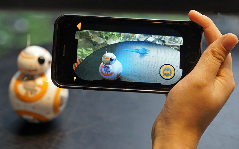 星球大战 BB-8：萌到能当宠物的机器人