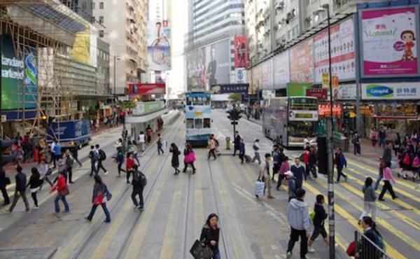 连跌10个月 香港零售业2015年跌声中收尾
