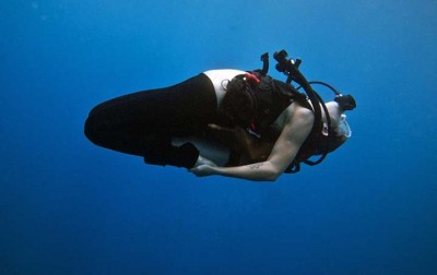 巴厘岛开潜水禅修和水下瑜伽课程
