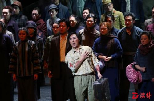 2014年10月17日，作为上海艺术节开幕演出的原创歌剧《一江春水》由上海音乐学院编排，改编自1947年拍摄的经典电影《一江春水向东流》，由98岁高龄的著名艺术教育家周小燕亲任艺术总监，云集了廖昌永、黄英等歌唱家。