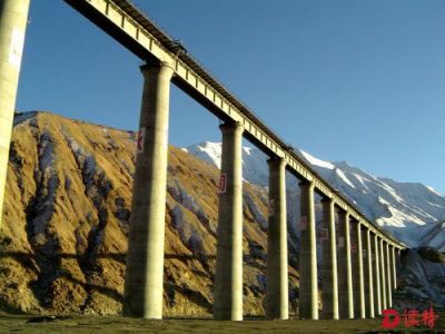 中国将建造第二条西藏铁路 连接成都拉萨