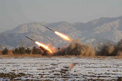 韩媒称朝鲜发射2枚短程弹道导弹 飞行距离500公里
