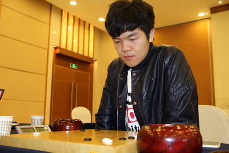 李世石首战失利 柯洁愿与AlphaGo约战