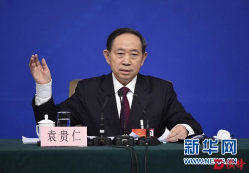 袁贵仁：高考26省统一命题 “全国一张卷”不到时候
