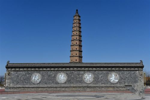 中国现存最高古砖塔 汾阳文峰塔向东倾斜1.82米