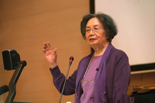 愿做诗词“摆渡人”　叶嘉莹获“影响世界华人终身成就奖”