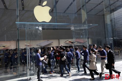 逆袭！小屏幕iPhone SE上市第一天就卖断货