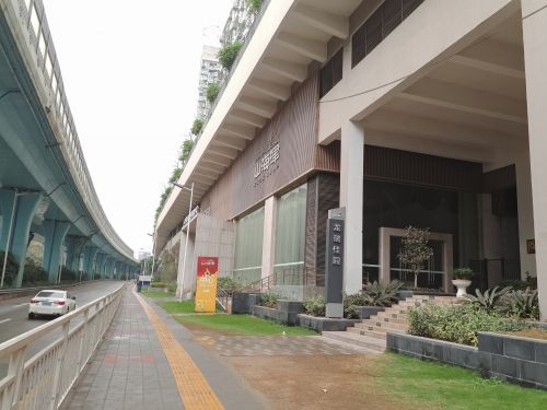 两个相邻小区，学区为啥不划在一起？南山区教育局有回应了