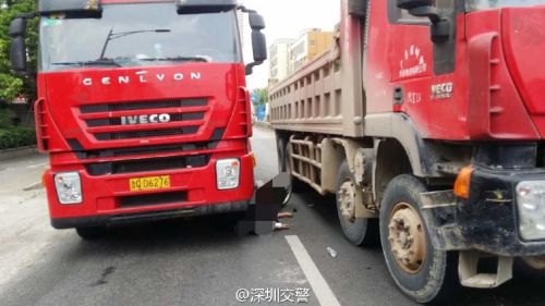 夺命电动车！一辆车拉了2名姑娘，与货车相撞当场丧命