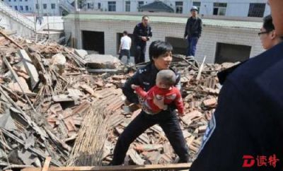 上海一房屋倒塌致两人送医 业主已被警方控制