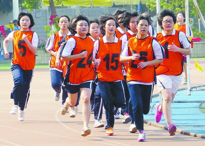 中考体育5月5日开考 报考中长跑的须做相关检测