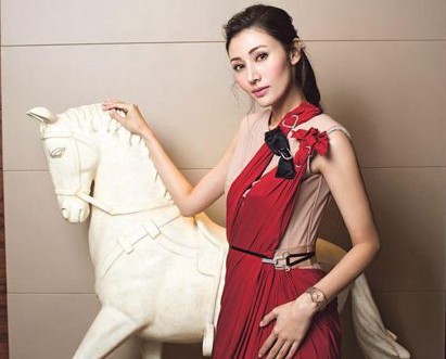 大美人李嘉欣坚拒做“虎妈”