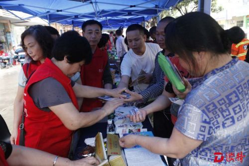 又到入夏灭蚊季 清洁家园正当时