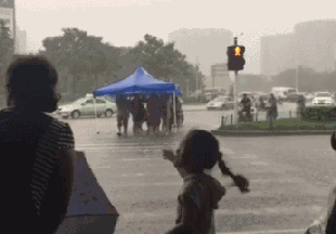 中雨大雨雷阵雨，下周的深圳太有“湿”意了