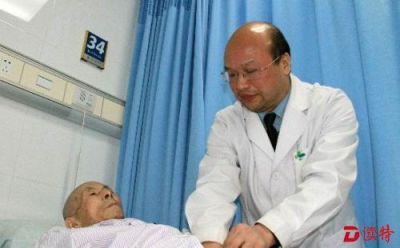 连做4台手术  广州一外科医生心梗累倒在手术台上