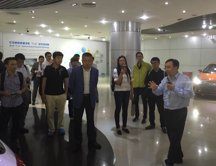 比亚迪王传福：深圳让我有了忙碌的机会