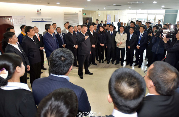 习近平考察中科大：要在开放中推进自主创新 