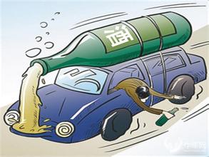 小车撞入车祸抢救现场，又酿车祸！先后6人死亡，其中5人喝过酒