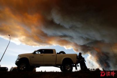 林火扩大，加拿大指望“靠天灭火”