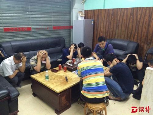 这些赌徒“藏猫猫”不断更换赌博窝点 宝安警方轮番蹲守逮人
