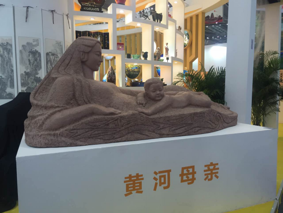 黄河母亲雕塑来文博会了！快去1号馆一饱眼福