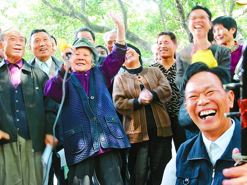 老人只要常住深圳，花30元就可“保意外”