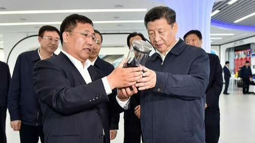 习近平：创新要以企业为主体、市场为导向、政府搭平台