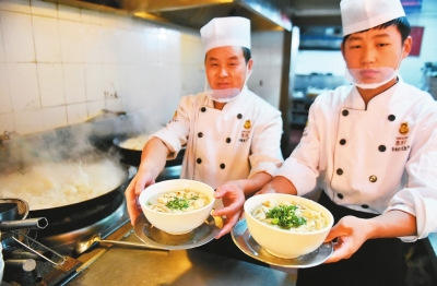 肉夹馍公布标准“秘方”？多地为小吃立官方标准