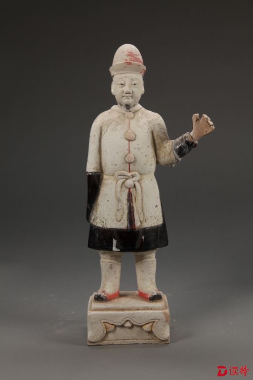 明 法华彩人物陶俑 深圳博物馆藏 (1)