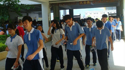 你以为只有高考热吗？深圳3.9万考生参加高中学业水平考试