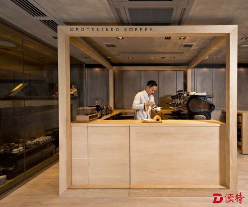 表参道古宅咖啡香港店设计装潢感十足。