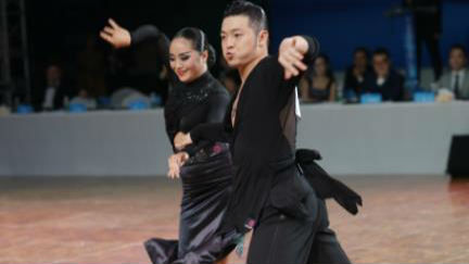 第八届粤港澳国际标准舞公开赛举行