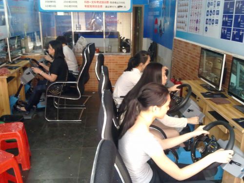 后高考经济 | 考生学车，再不约就要排队了