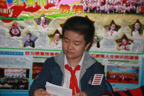 好一个“五道杠”少年！黄艺博想低调又想发挥实力
