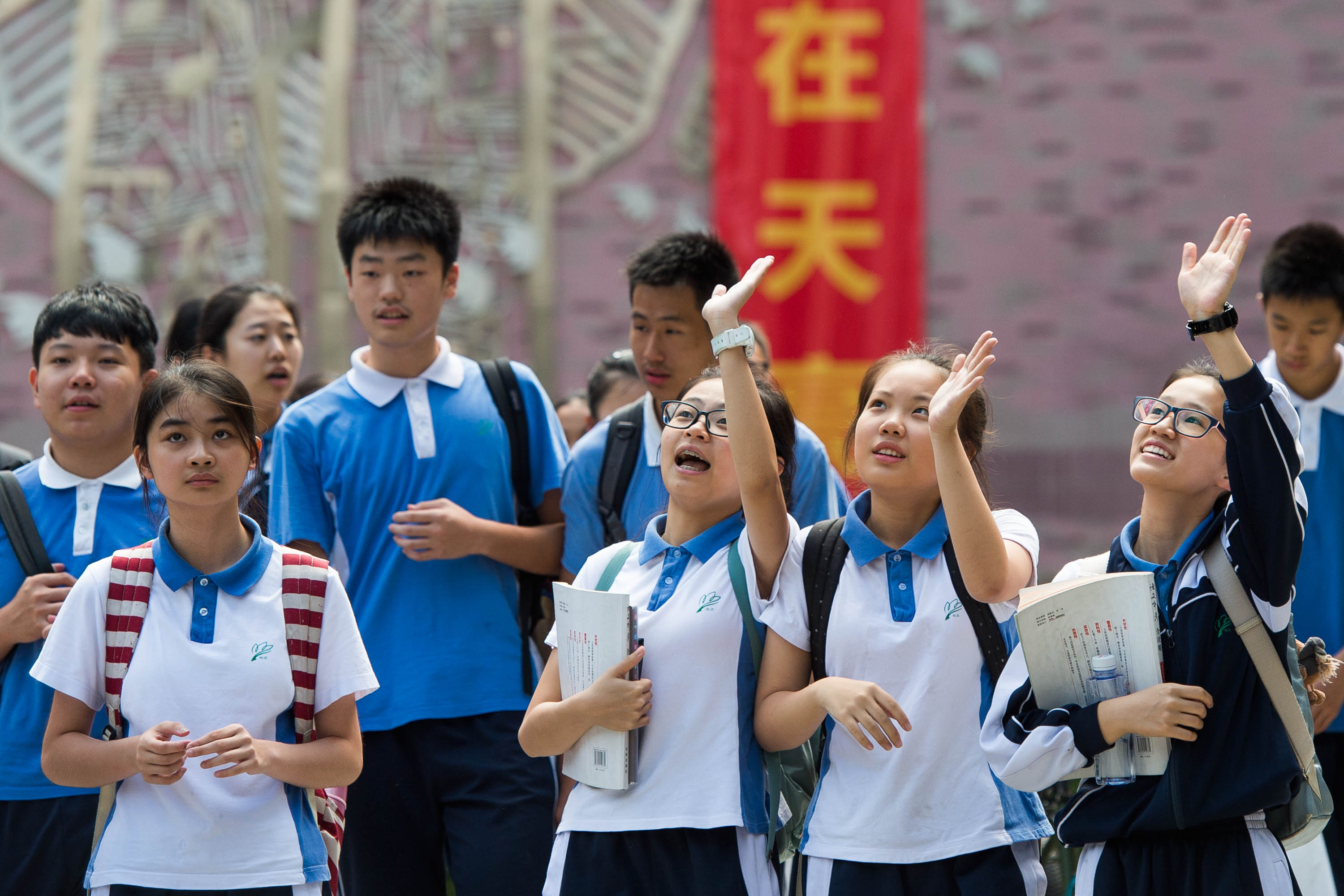 深圳中考首日平安顺利，没有考生因迟到缺考