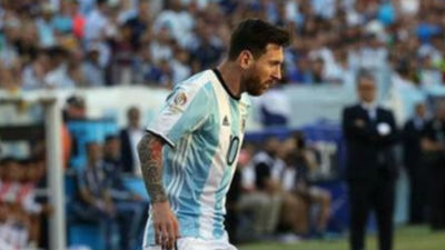 梅西退出阿根廷国家队：没拿到一个冠军很受伤