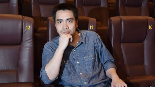 《呼吸正常》：影评人当导演 ，素人男女演广州生活