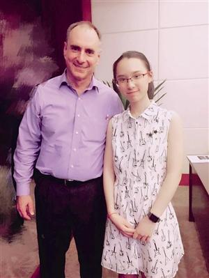 “最赚钱毕业班”：53名学生获千万元奖学金