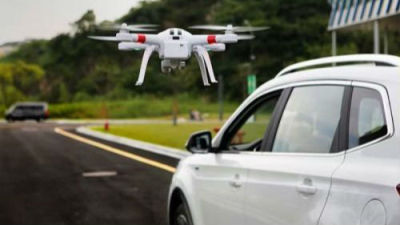 让互联网汽车“飞起来”？无人机可以做到！