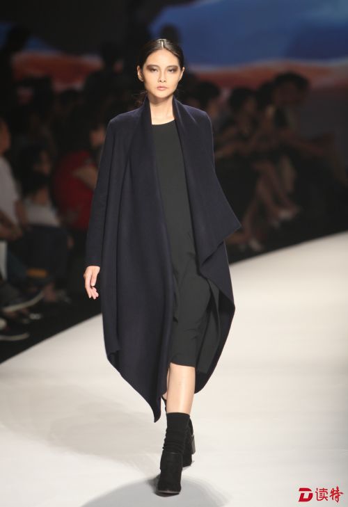 国际品牌服装展图片二（吴铠峰）15