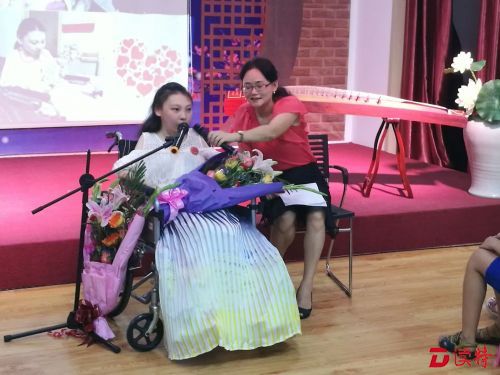 《汕头坚强女孩》后续：还有440套书待认购