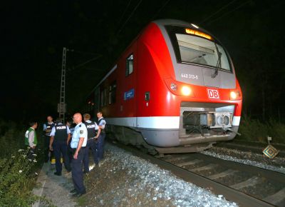 德火车上砍人事件至21人受伤 并非针对亚洲人　　