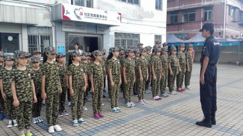 这个夏令营，让留守儿童“文武双全”，还学会避灾自救