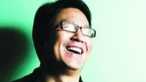 自带弹幕白岩松 他又承包了开幕式所有的段子