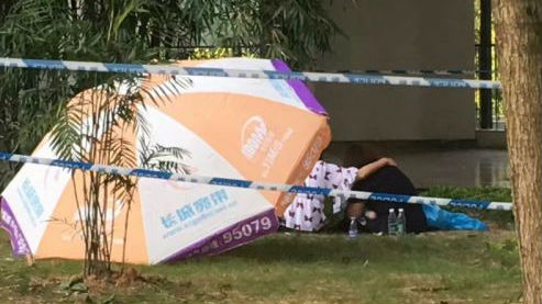 深云村4岁男童私自爬窗 不幸摔下身亡