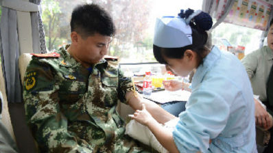 血库不足？宝安消防大队千余名官兵无偿献血