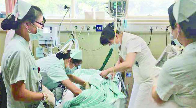 澳门旅游巴士事故仍有10名伤者留医  